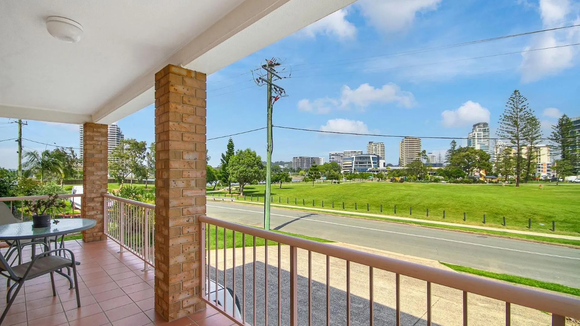 Tumut Unit 1 Apartment Coolangatta